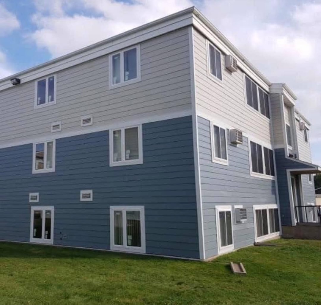Two-tone siding install — Siding